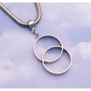 Vintage Silver Snake Design Necklace with Intertwined Circle Pendant - S11